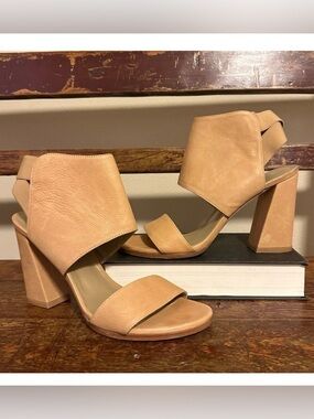 Stuart Weitzman INPOWER Pecan Tan Comfy Chunky Heel Calf Leather Sandal